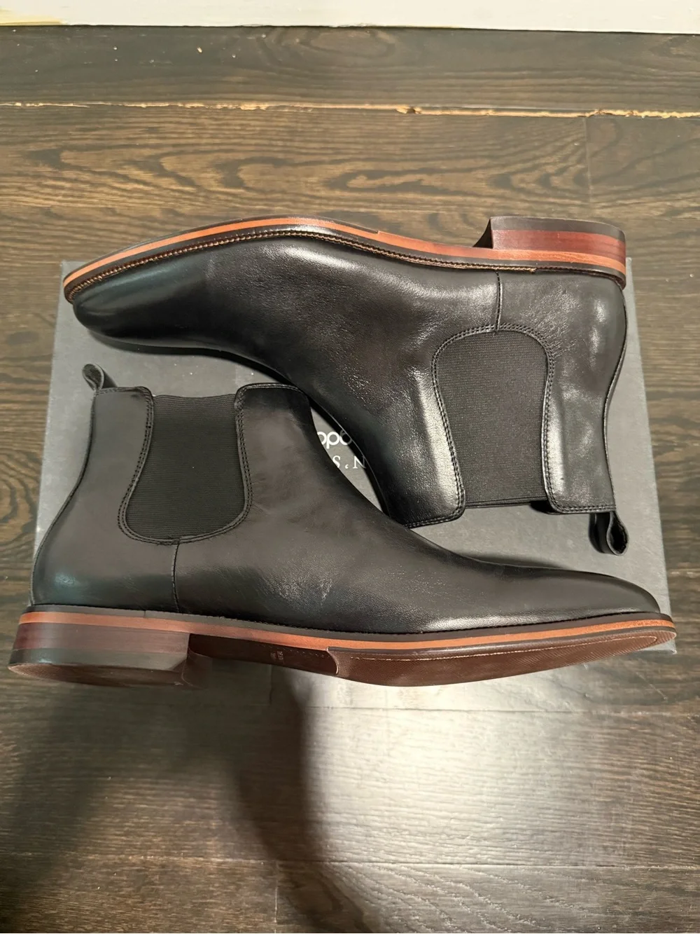 NWB Classic Black Genuine Leather Chelsea Boots - Men's 10